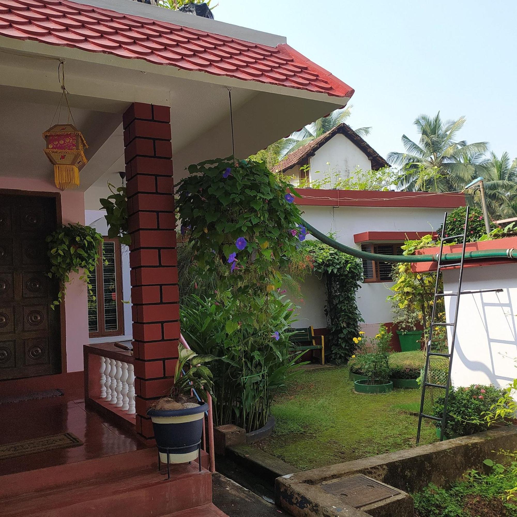 Runnin Airport - Homestay Gurpur Zewnętrze zdjęcie